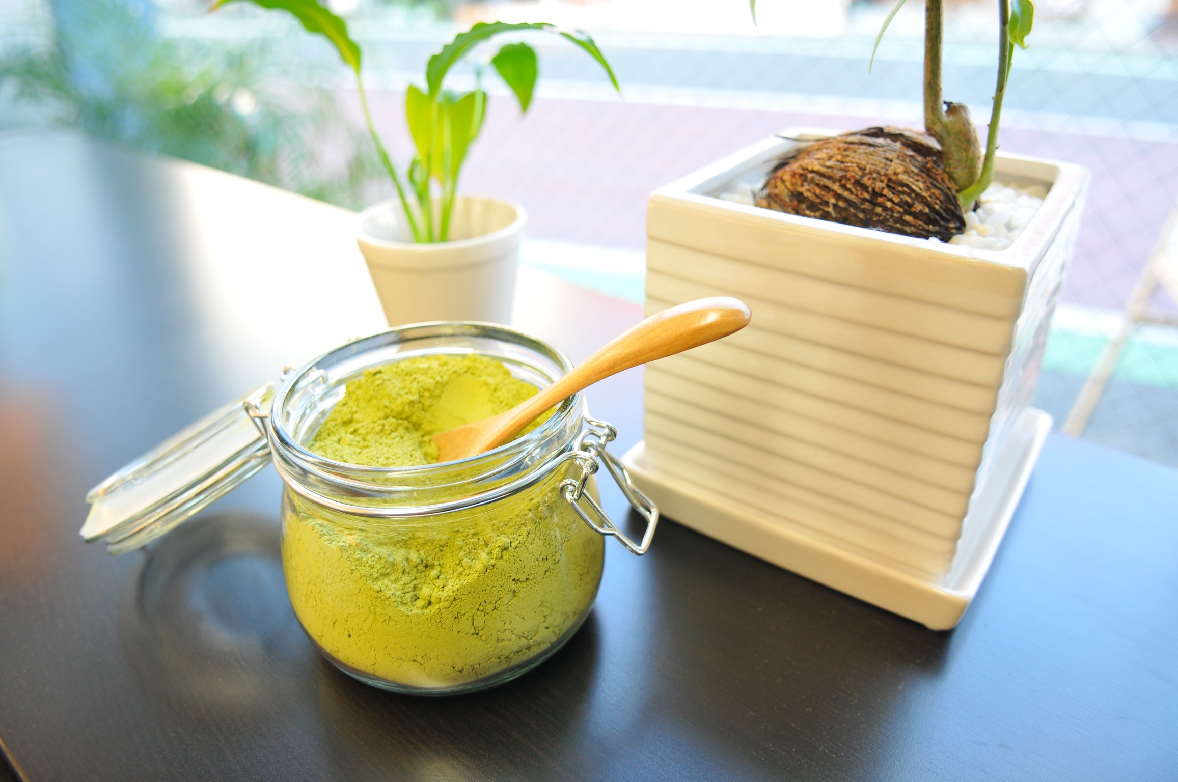 砂浜に書かれたfinの文字